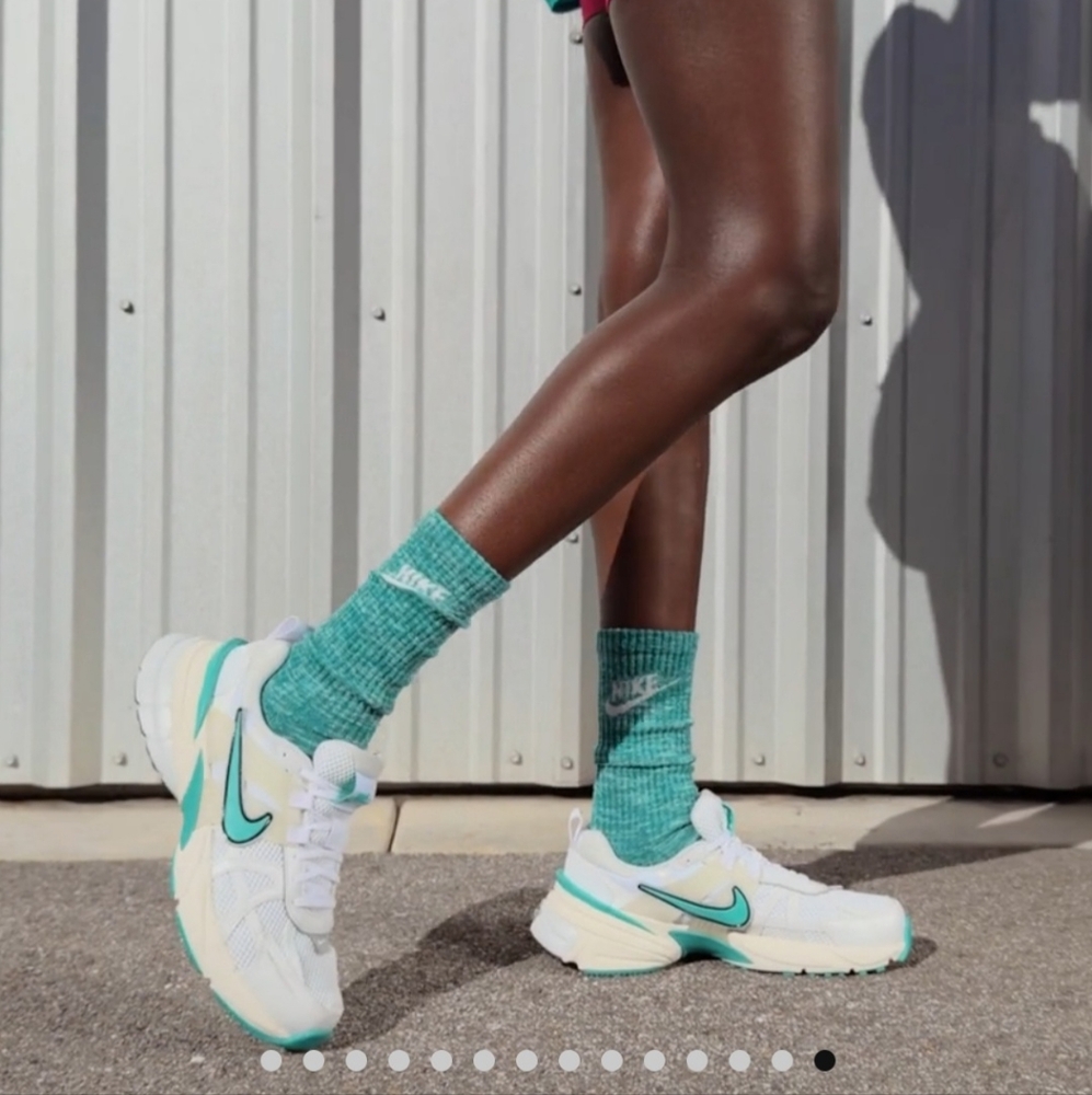 Women's Nike V2K Run
